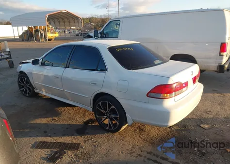 2001 Honda Accord 3.0 Lx z USA, uszkodzony, nr VIN 1HGCG16421A051425
